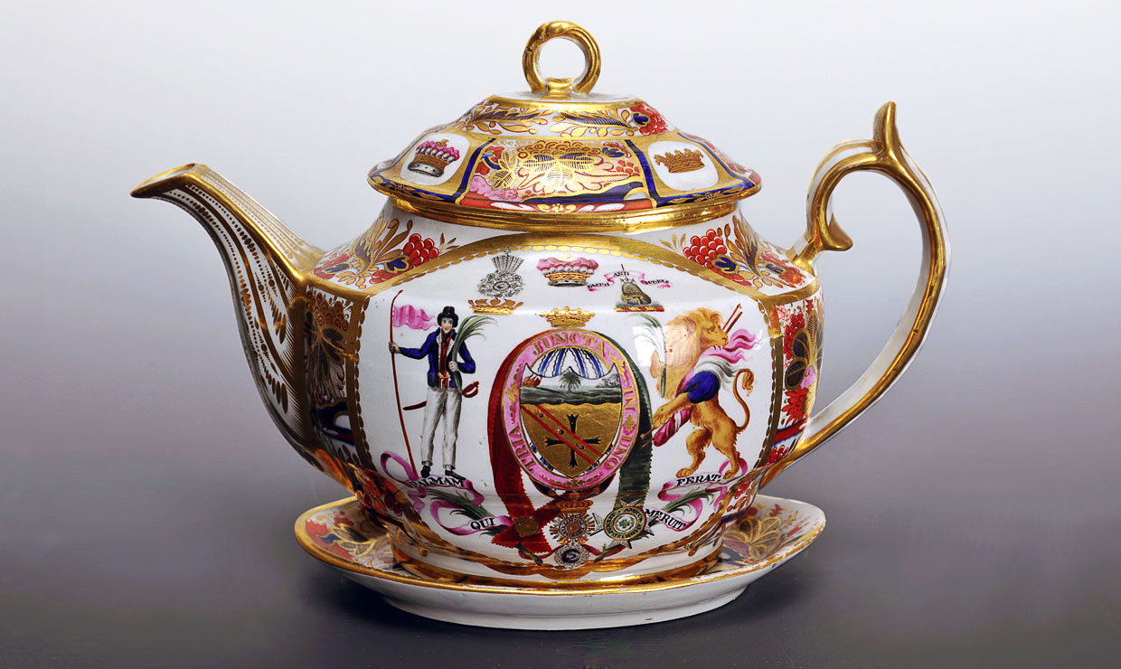 Robert Morrissey Antiques: Chamberlain Worcester 'Armada