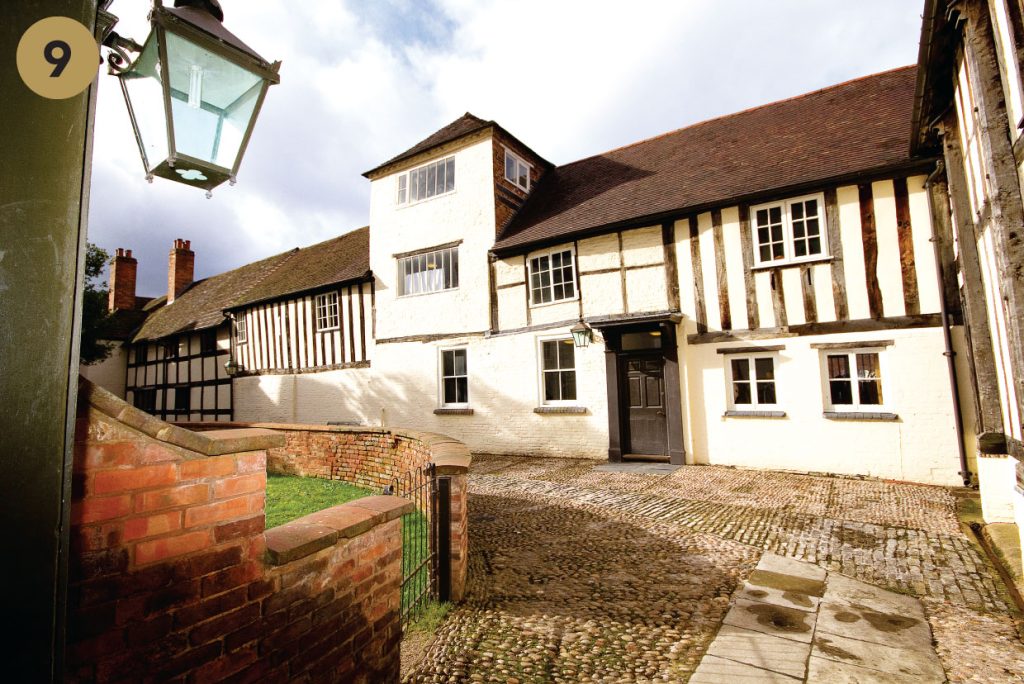Worcester Heritage Walk - Museum of Royal Worcester - The Commandery