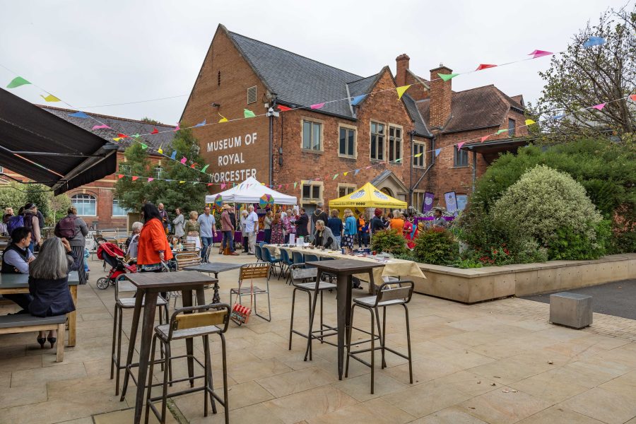 
      Image of MoRW front and courtyard