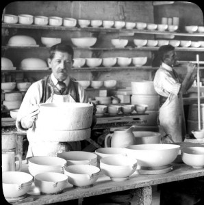 Making laboratory ware bowls