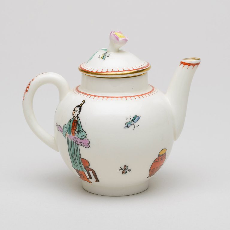 Miniature Teapot Museum of Royal Worcester